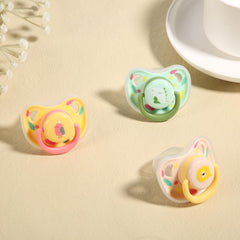 PEUTIER dog pacifier yellow closeup brightens chew sessions for puppies and kittens.