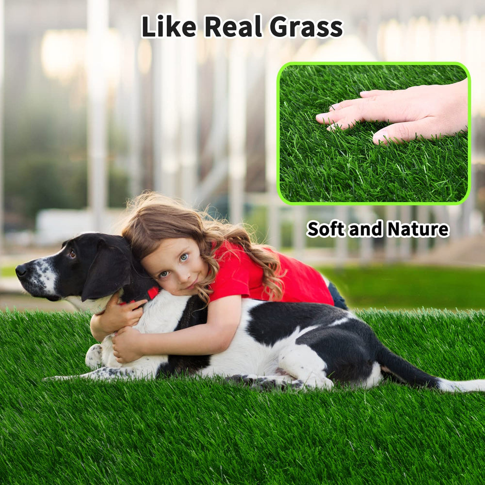 PICK FOR LIFE grass pad easy-clean image shows quick rinse and simple maintenance.