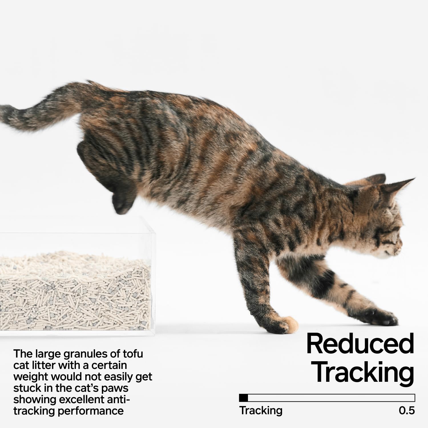 Pidan Mix Cat Litter large-granules design reduces tracking behind paws.