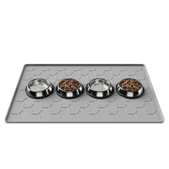 Pieviev food mat raised-edge prevents spills during meals.