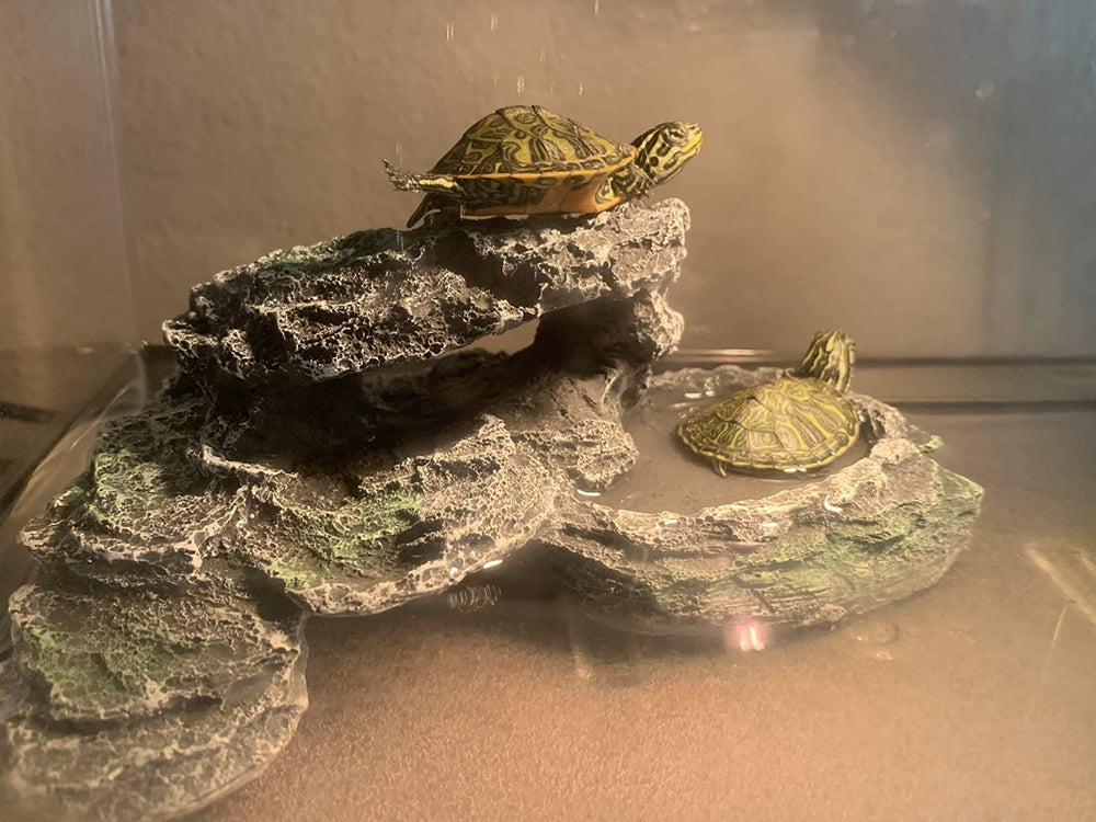 PINVNBY Reptile Hide Resin Turtles Dock 7.1 x 4.7 x 2.7 inches footprint