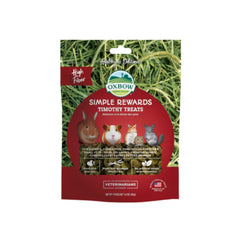Piuess Oxbow Treats close-up of Timothy hay highlighting fiber-rich nutrition for digestion.