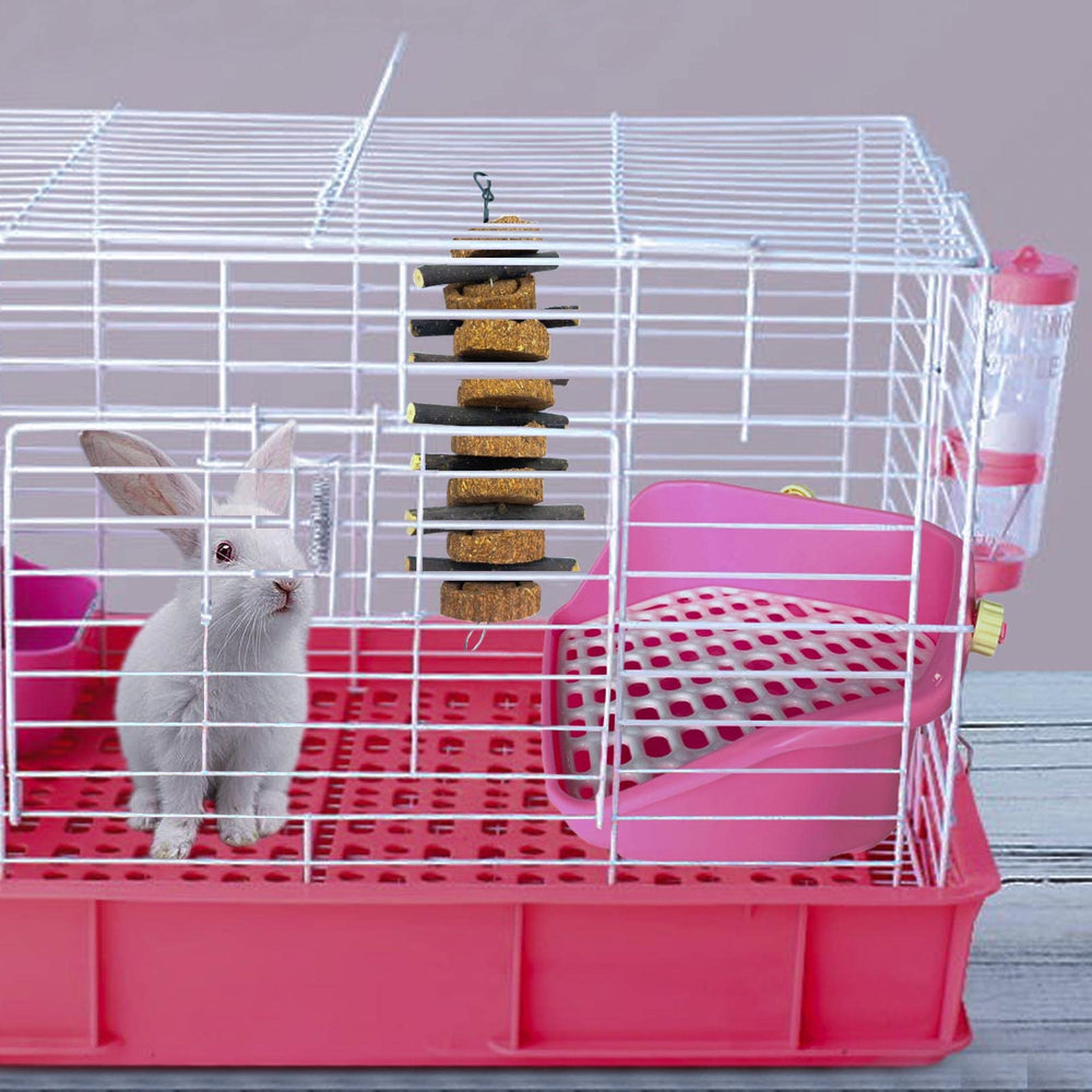 PINVNBY alfalfa and apple wood combo reduces boredom and furniture chewing.