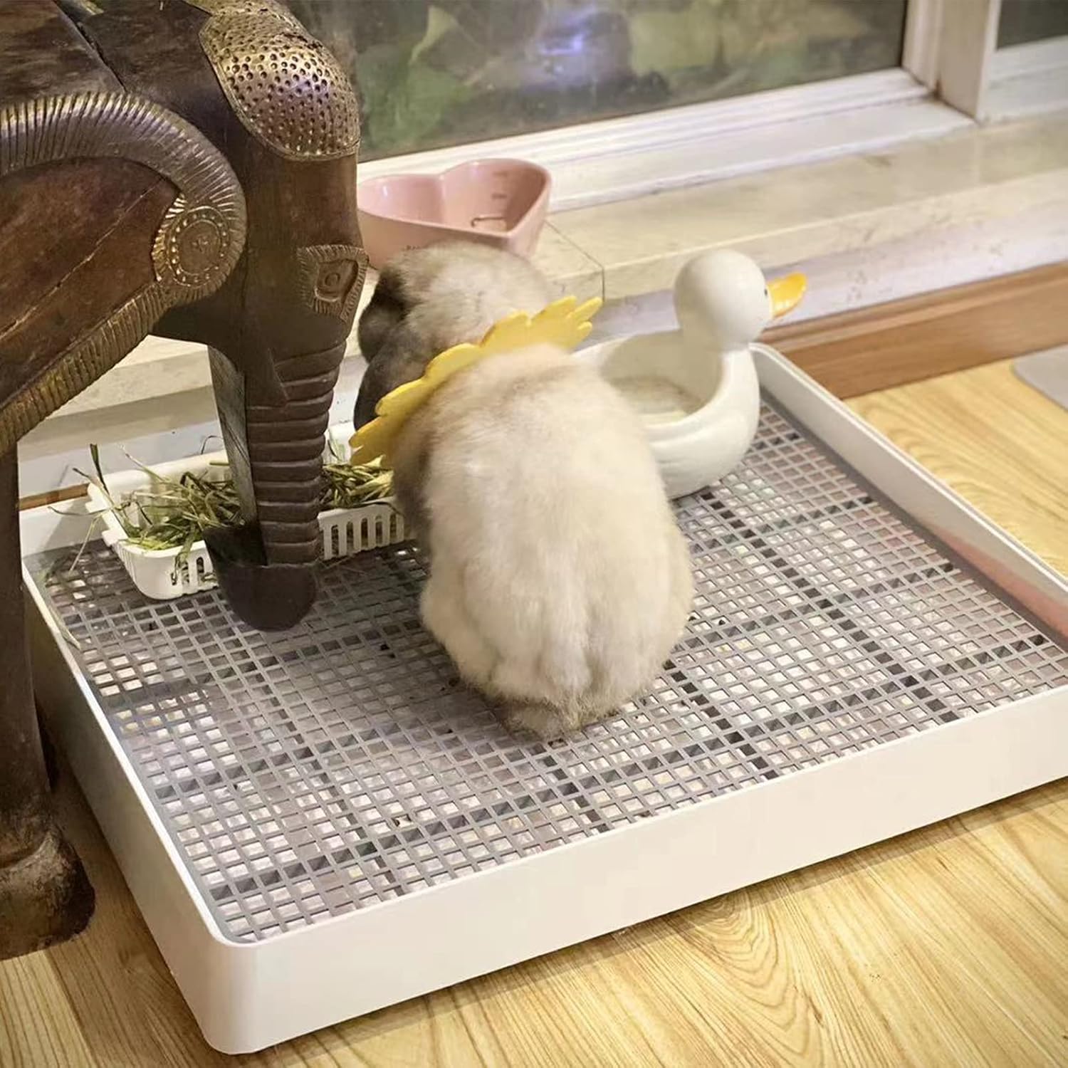 PODOO rabbit litter box easy-clean tray facilitates quick maintenance