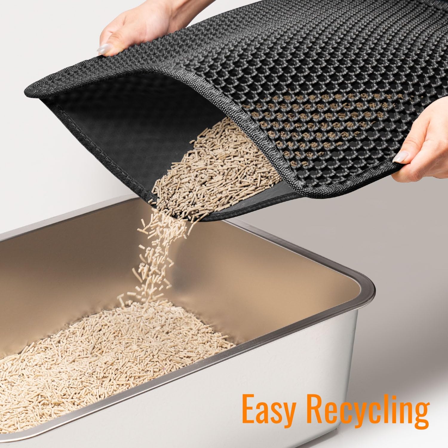 Polarduck cat litter mat showcases honeycomb detail for easy litter separation.