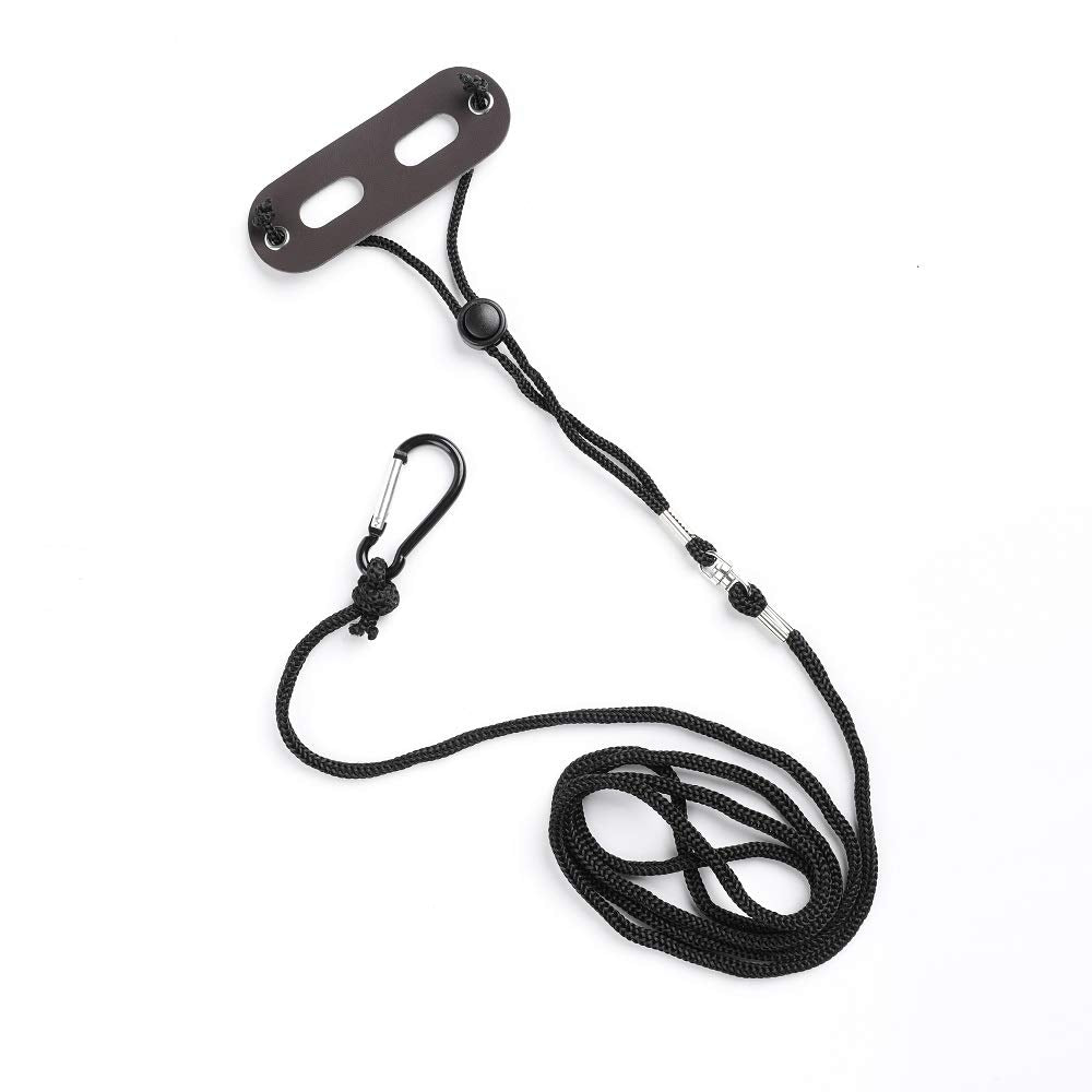POLKASTORE Adjustable harness clip tightens for a secure fit during walks.
