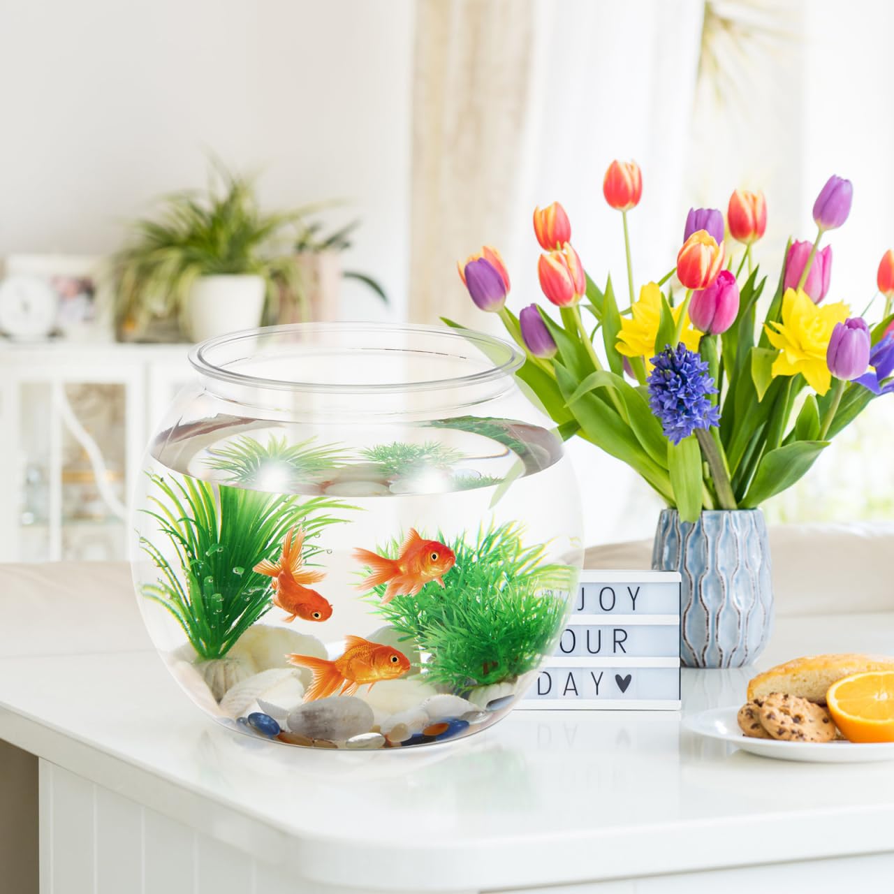 POPETPOP water plant vase displays florals while housing tiny aquatic life
