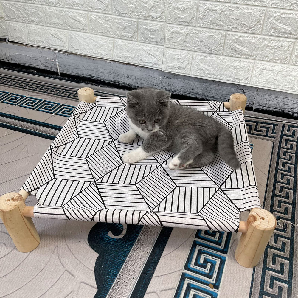 Pozico easy-install setup suitable for home or travel use with pets.