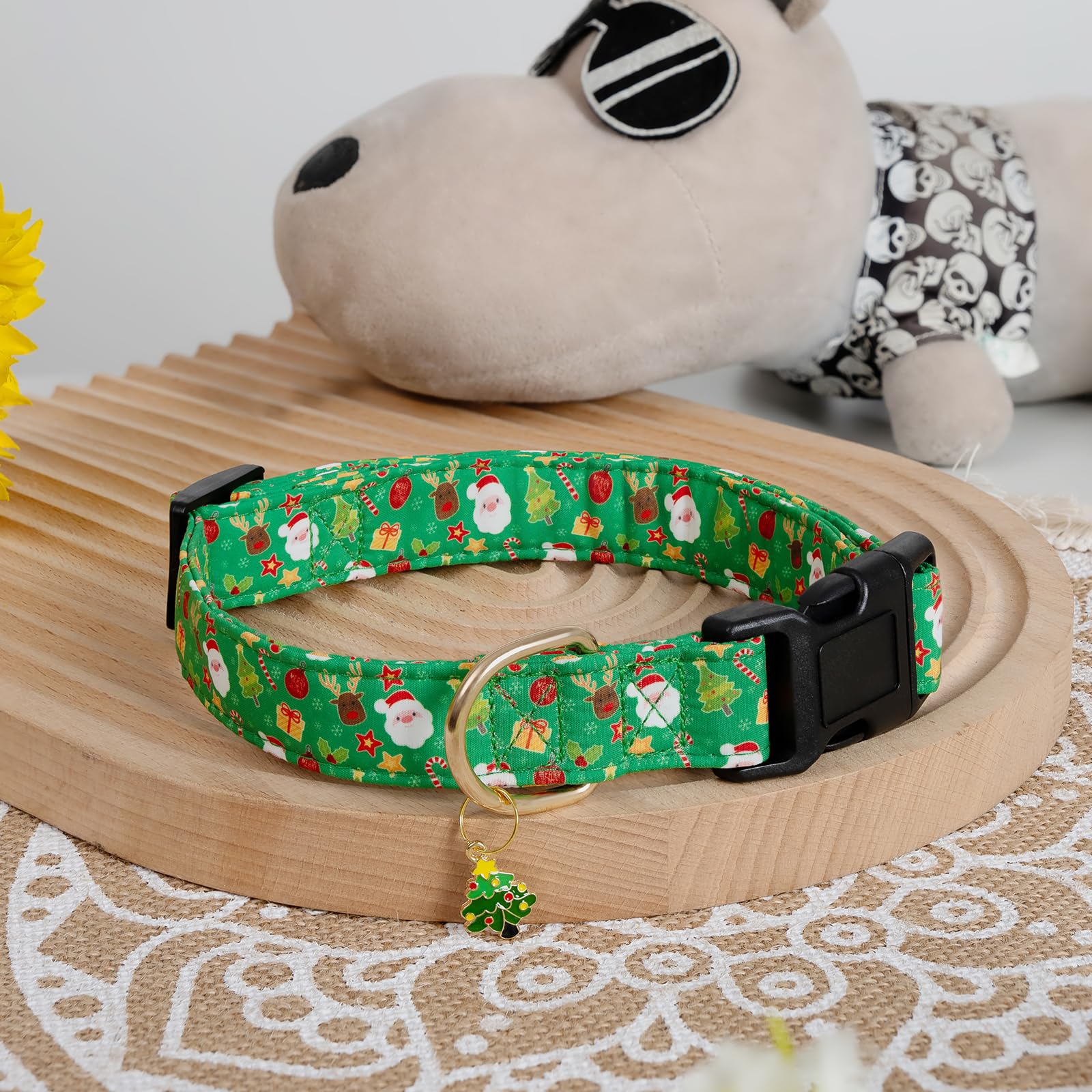 PREHAI adjustable-dog-collar small-medium-large-fit demonstrates versatile sizing.