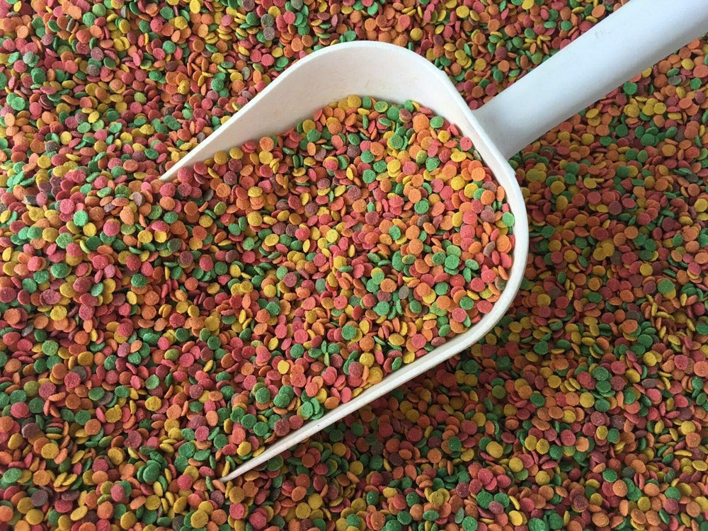 Pretty Bird Daily Select 5-pound bag packaging for easy stocking and feeding at home.