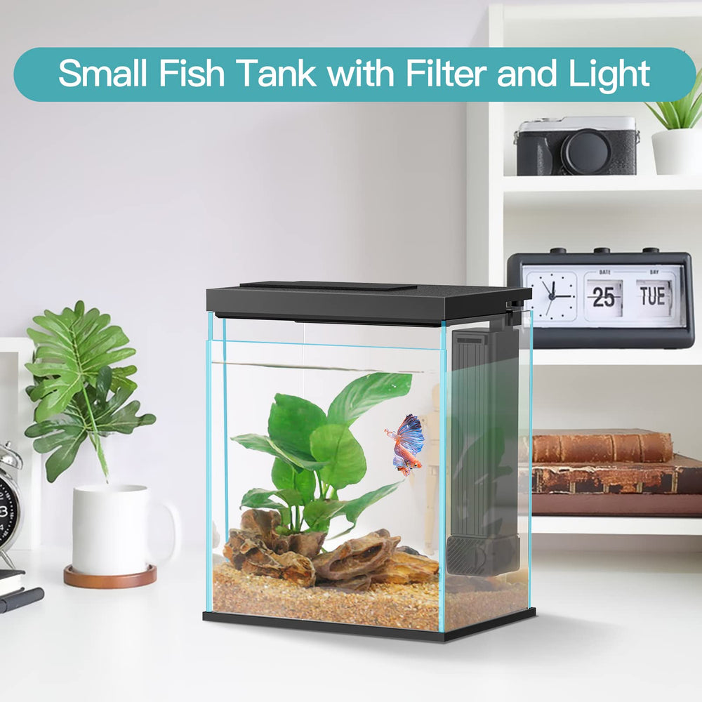 Pronetcus Betta Tank 2G LED light demonstrates adjustable color for ambiance.