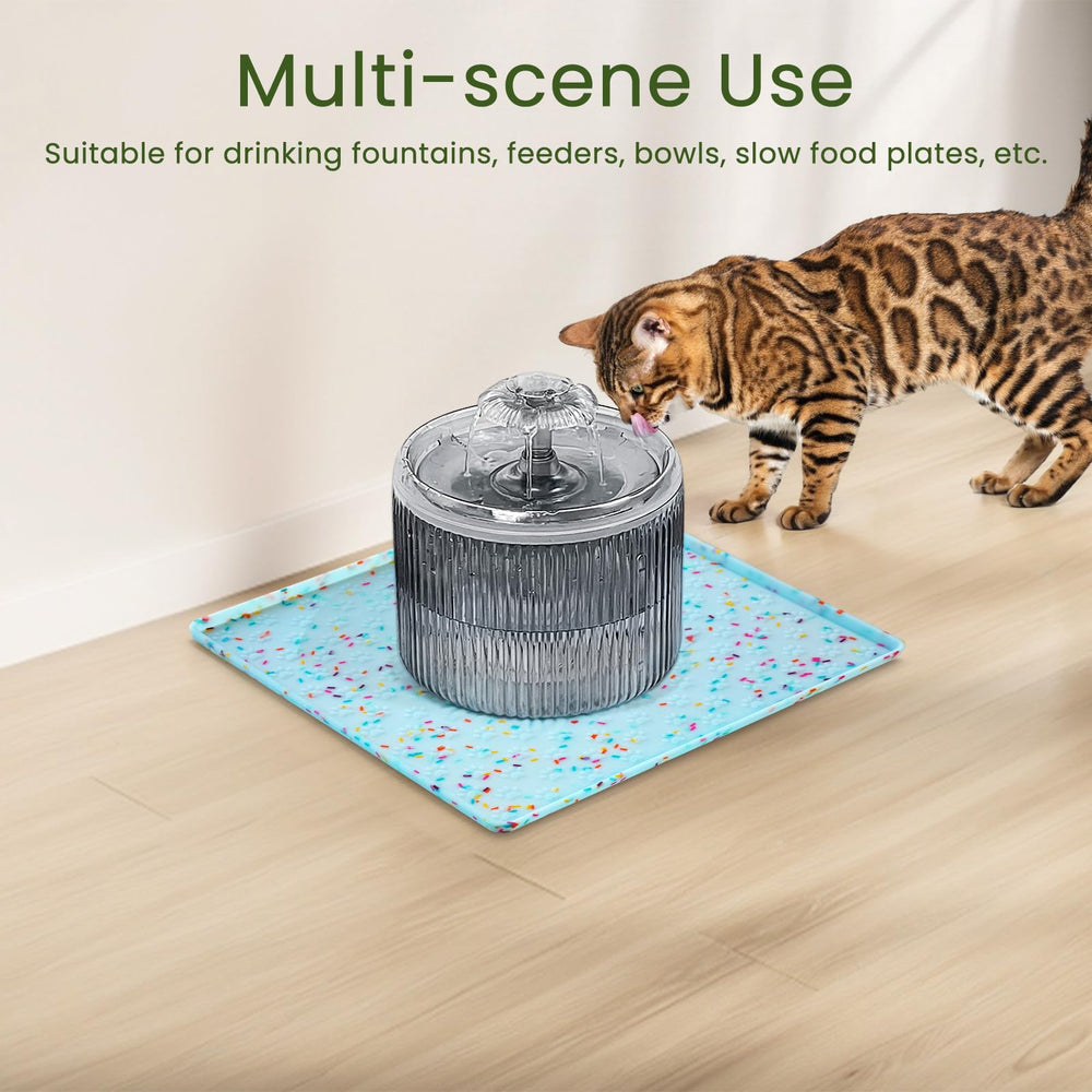 Ptlom large-capacity mat fits small to large pets.