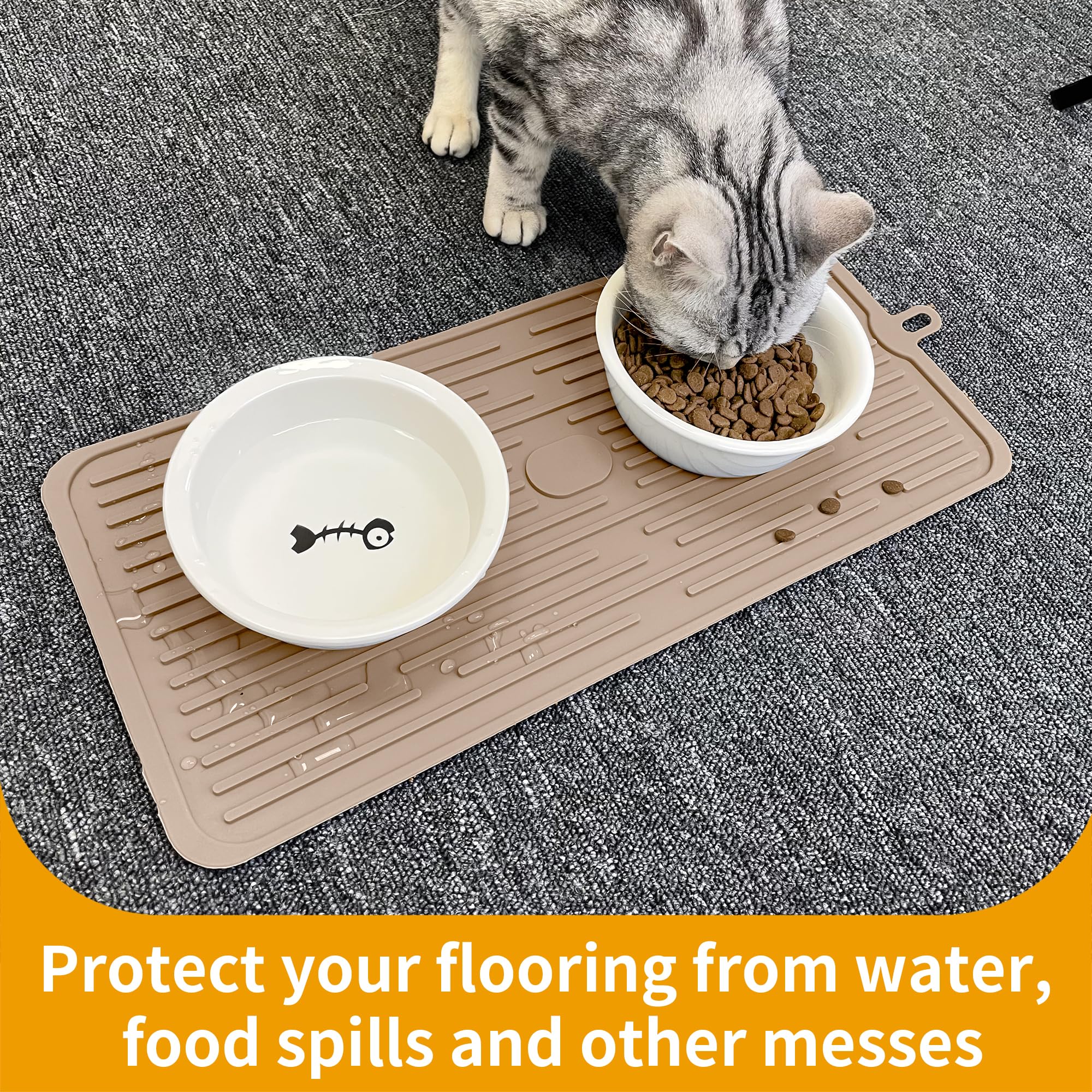 Ptlom Pet Placemat durable silicone resists tearing and cracking.