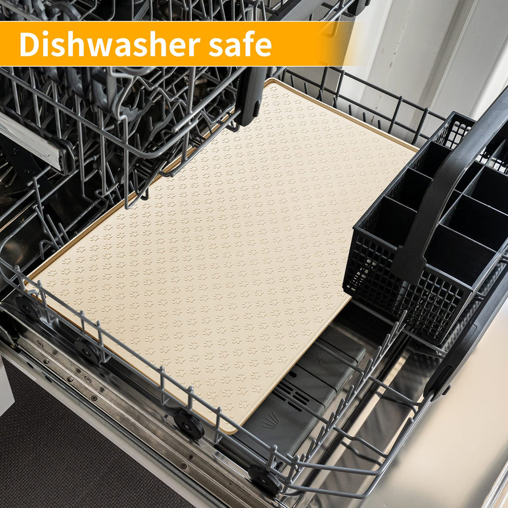 Ptlom pet placemat scene illustrating clean feeding time for pets