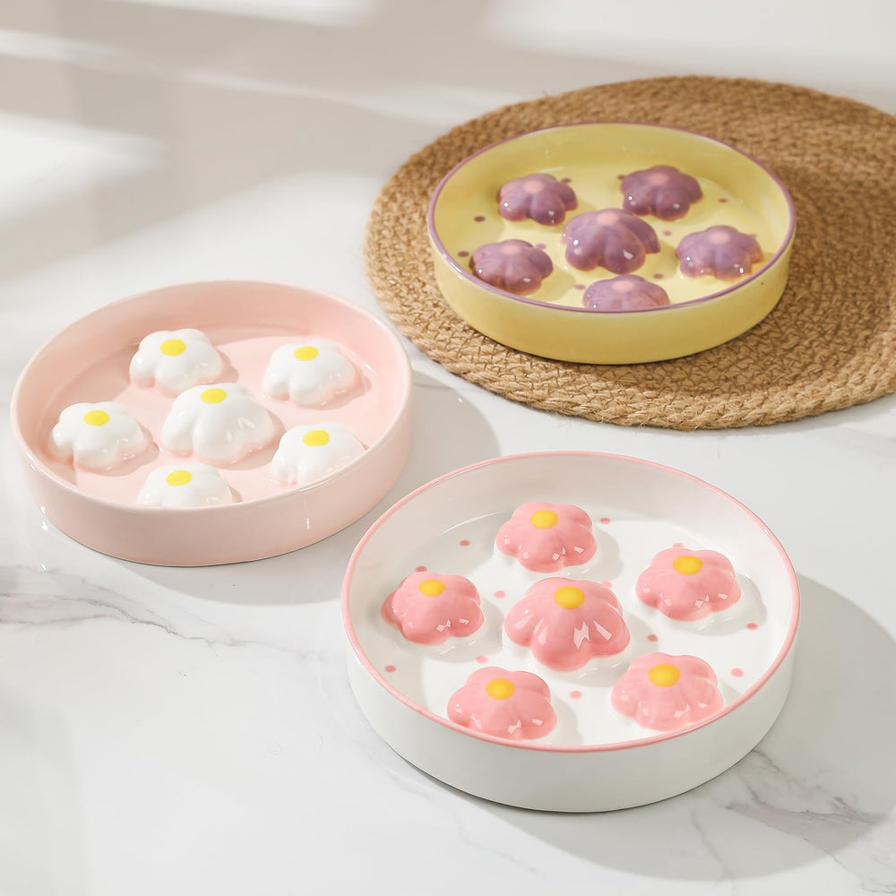 PTOBER ceramic cat slow feeder bowl dishwasher safe and microwave safe for easy cleaning.