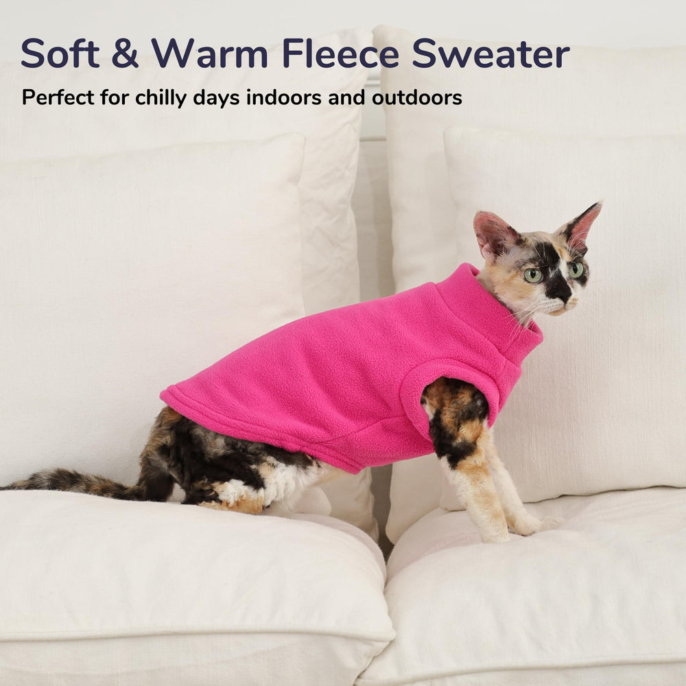 PUMYPOREITY sleeveless vest design allows easy on-off and movement.