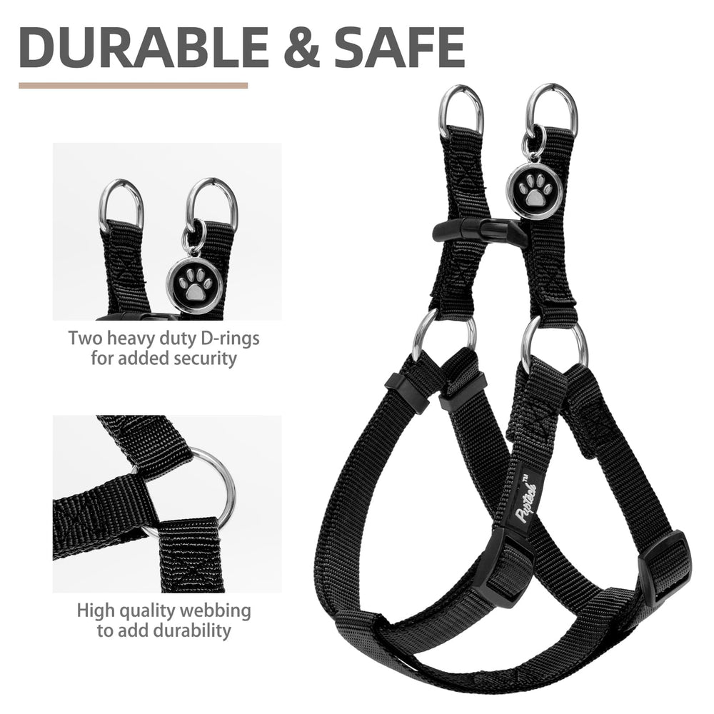 PUPTECK Step-In Harness demonstrates easy on/off fit for quick walks