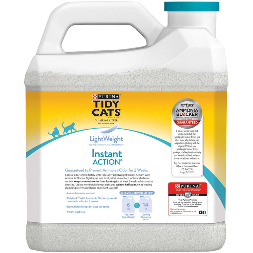 Purina Tidy Cats light weight litter demonstrates an easy pour for quick scooping.