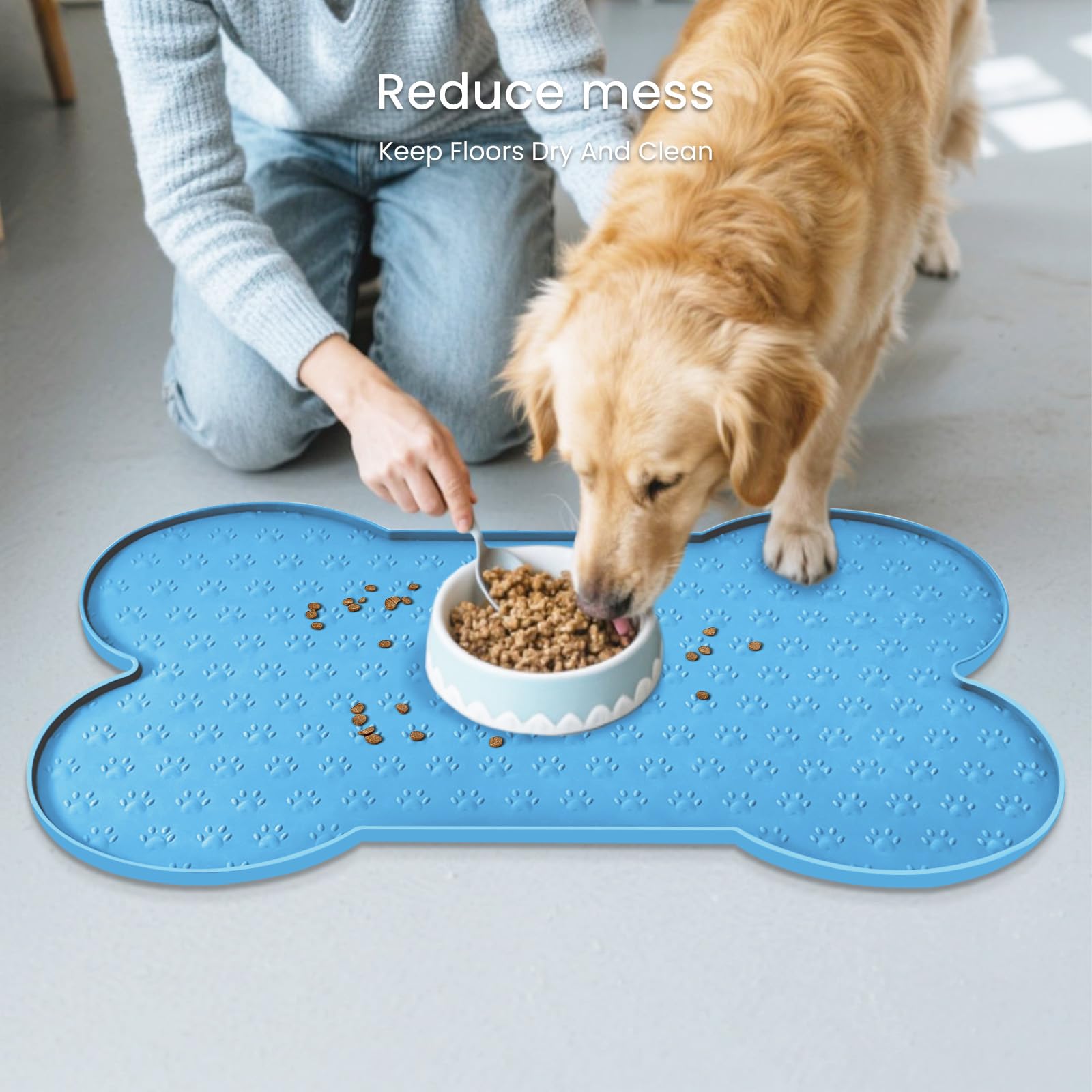 PWTAA cat-feeder-pad suitable for small and medium companions.