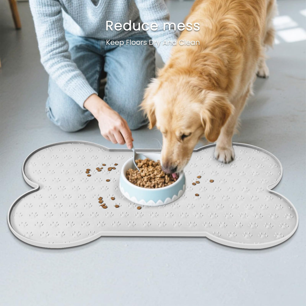 PWTAA silicone-feeder-mat easy-clean surface resists mess