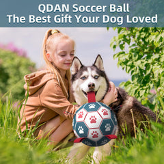 QDAN water toy ball floating in pool for splashy play