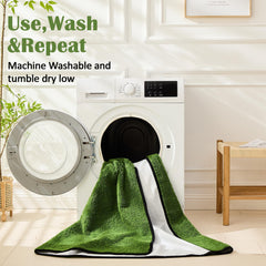 Qeils leakproof back with non-slip backing prevents shifting during use.