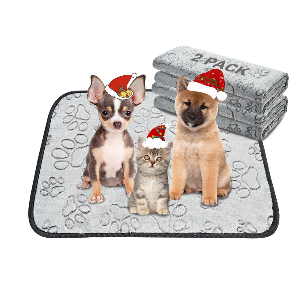 Qeils puppy pads absorption closeup demonstrates rapid liquid capture to protect floors.