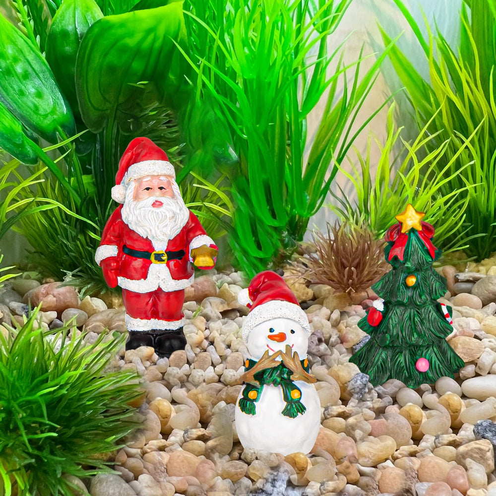 QEQEKAKA resin Christmas tank decoration close-up showcases detailed, long-lasting design.