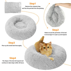 Qinxuepet donut bed machine-washable fabric makes cleanup quick after playtime.