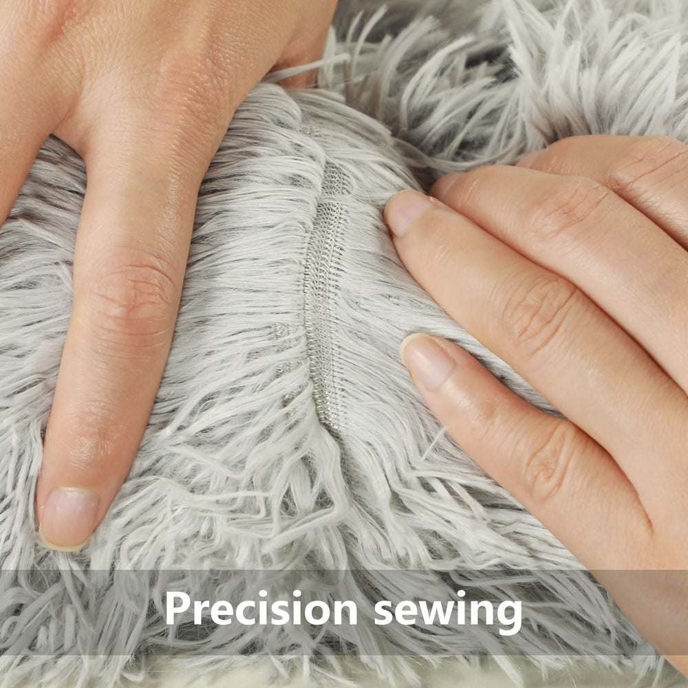 Qinxuepet donut bed ideal for indoor kittens and small puppies.