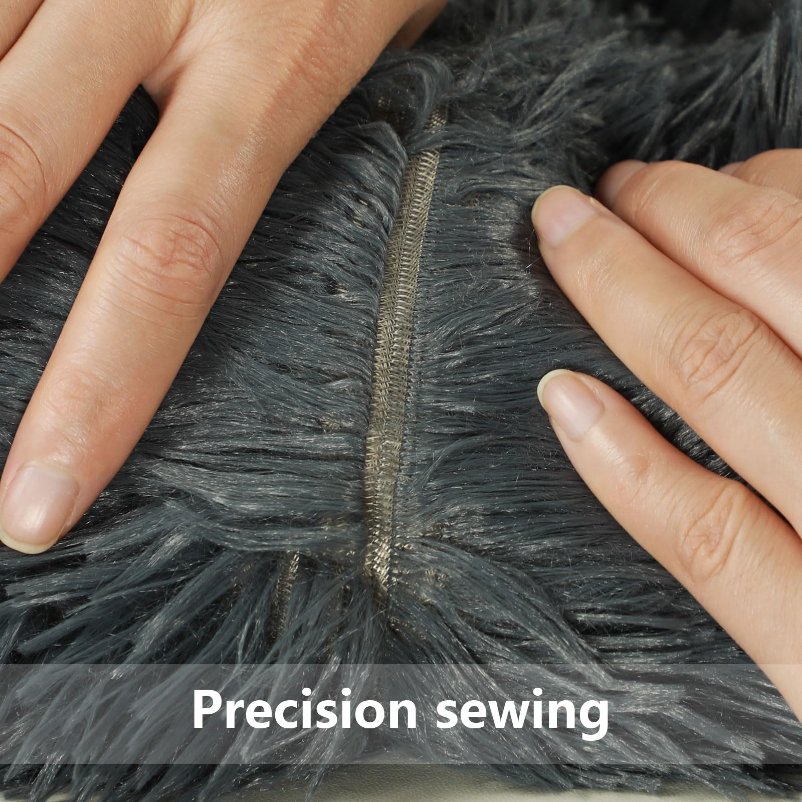 Qinxuepet machine-washable bed simplifies cleaning after playful sessions.