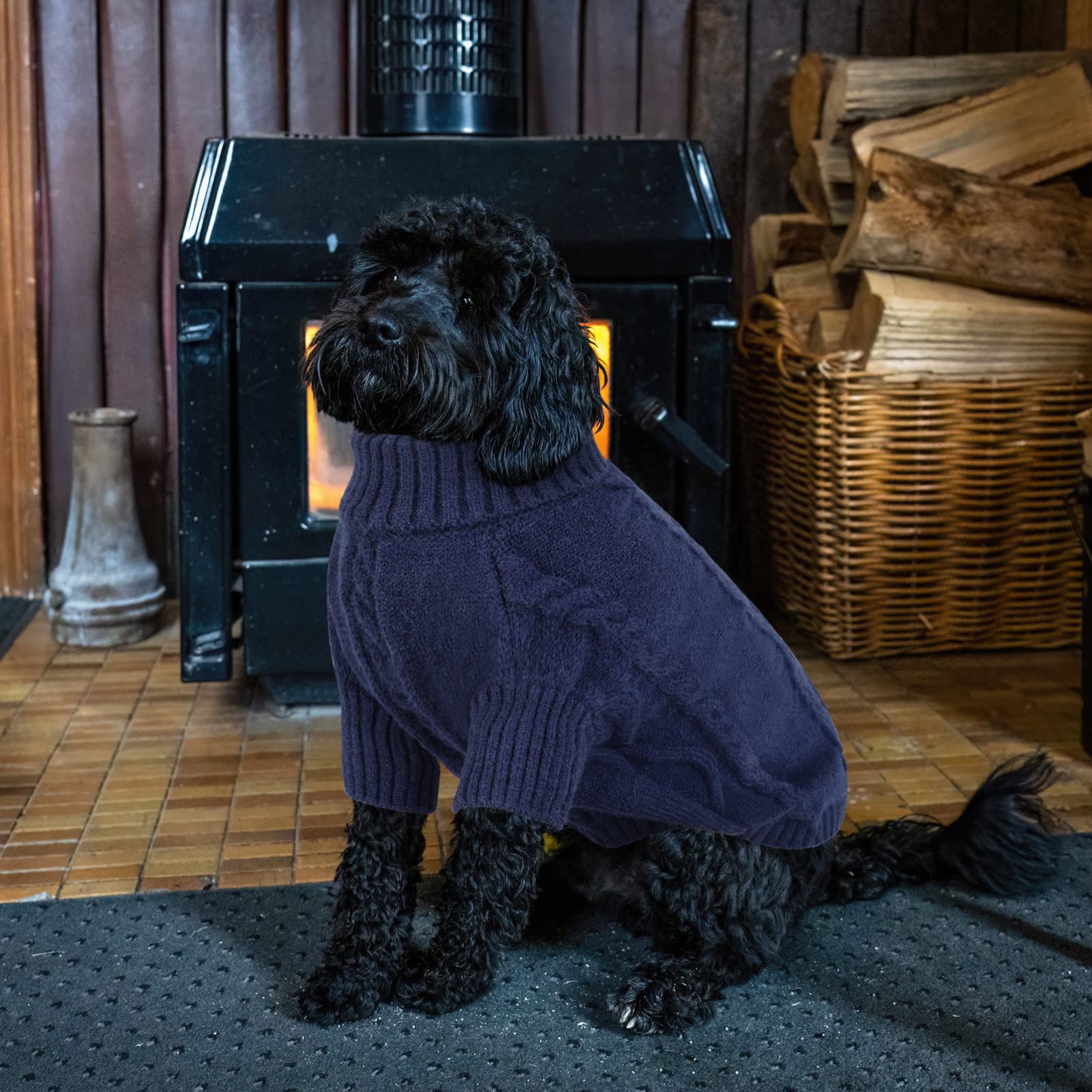 Queenmore dark navy pullover for daily outings and indoor wear.