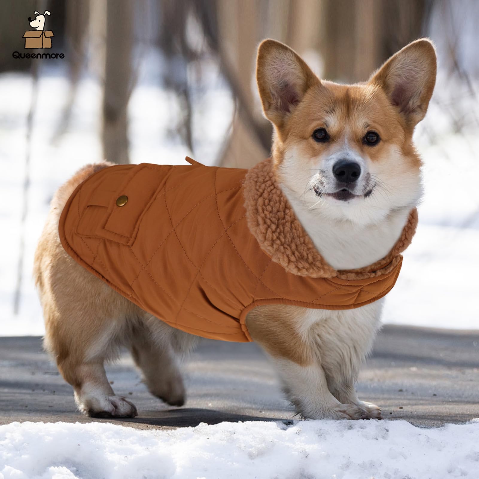 Queenmore warm coat back storage pockets—handy spots for snacks, bags, or everyday items.