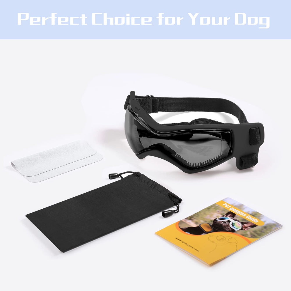 QUMY dog goggles on-dog-during-ride demonstrate practical outdoor use.