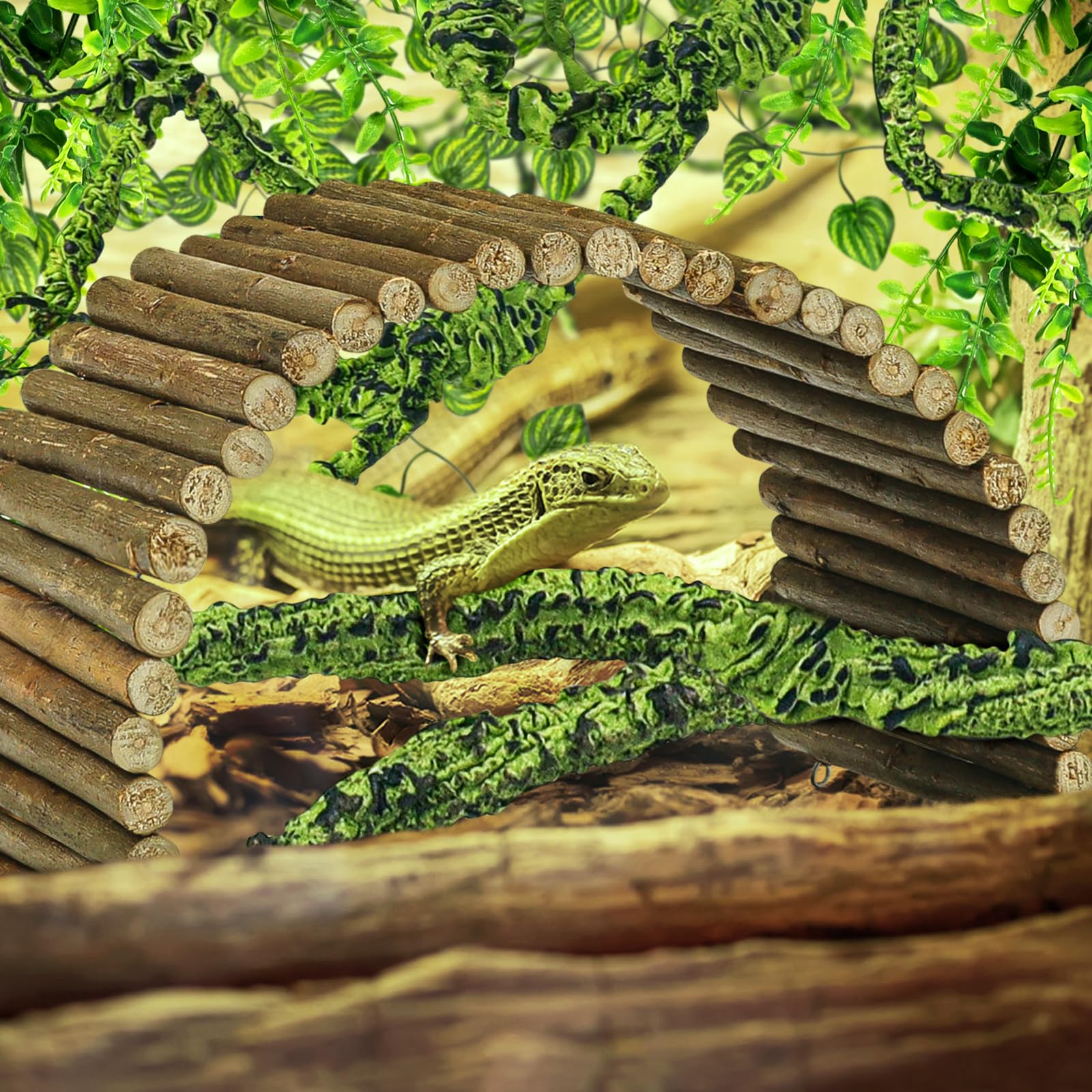 QUOZUO reptile vines closeup highlight lifelike texture and climbing-friendly design.