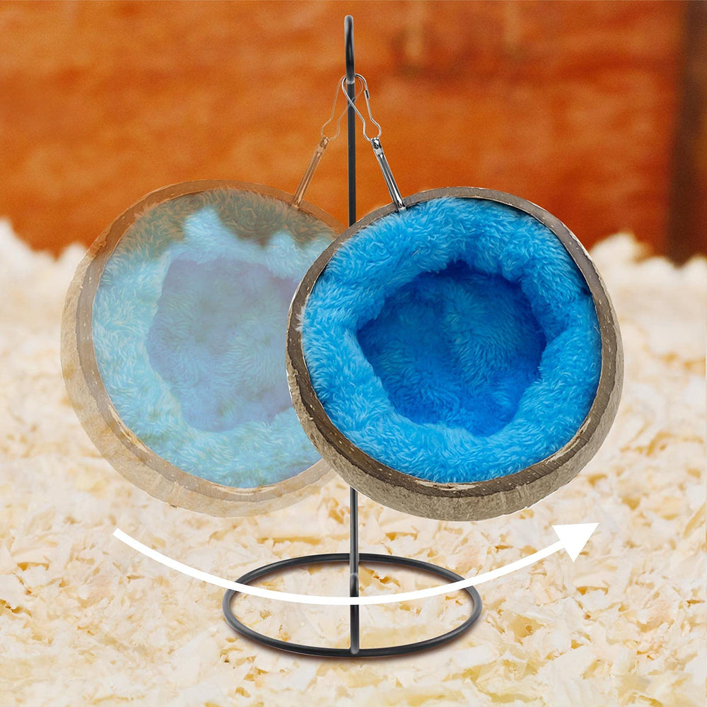 Ranslen natural wood and grass toys inside promote curious hamster exploration.