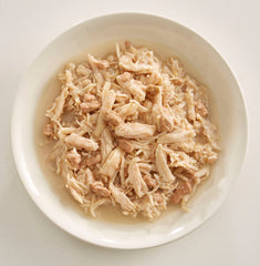 Rawz Aujou pouch texture highlights tender bites for picky cats