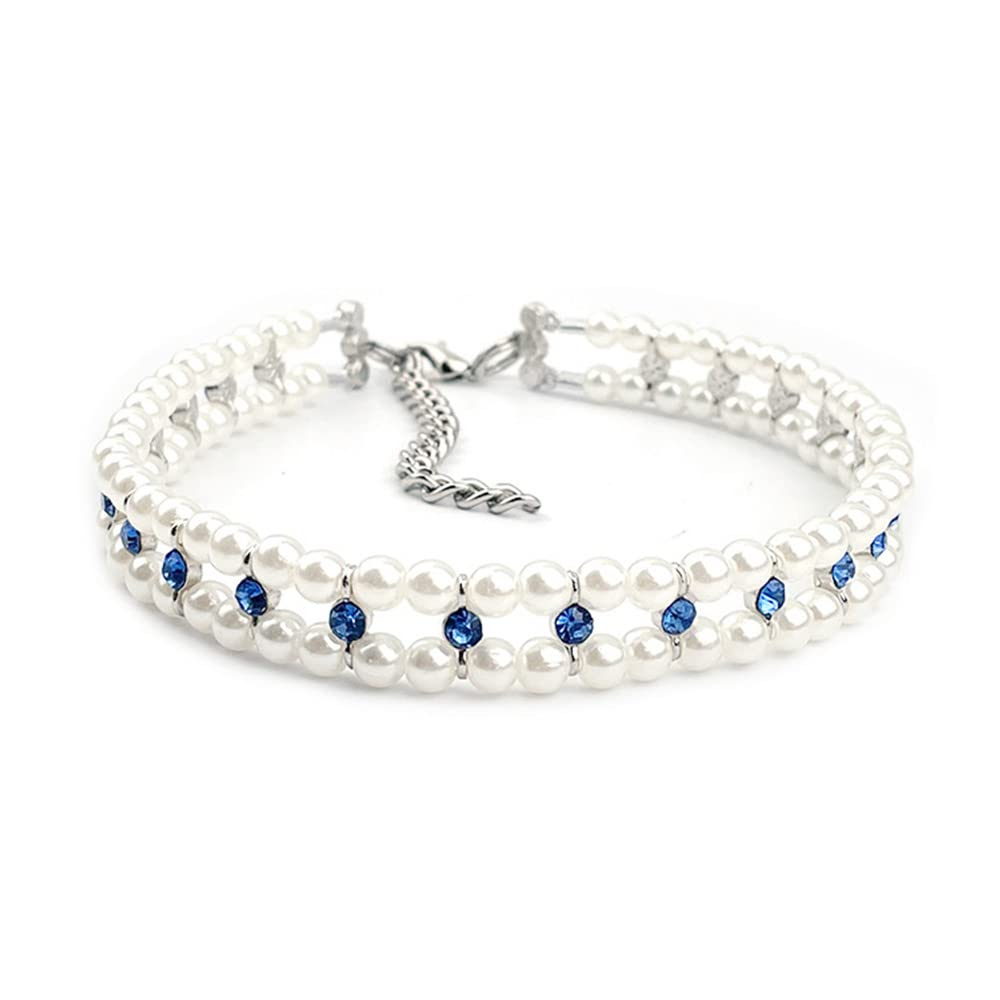 RayMinsino Pearl Rhinestone Collar sparkles on a pet, ideal for weddings and festive occasions.