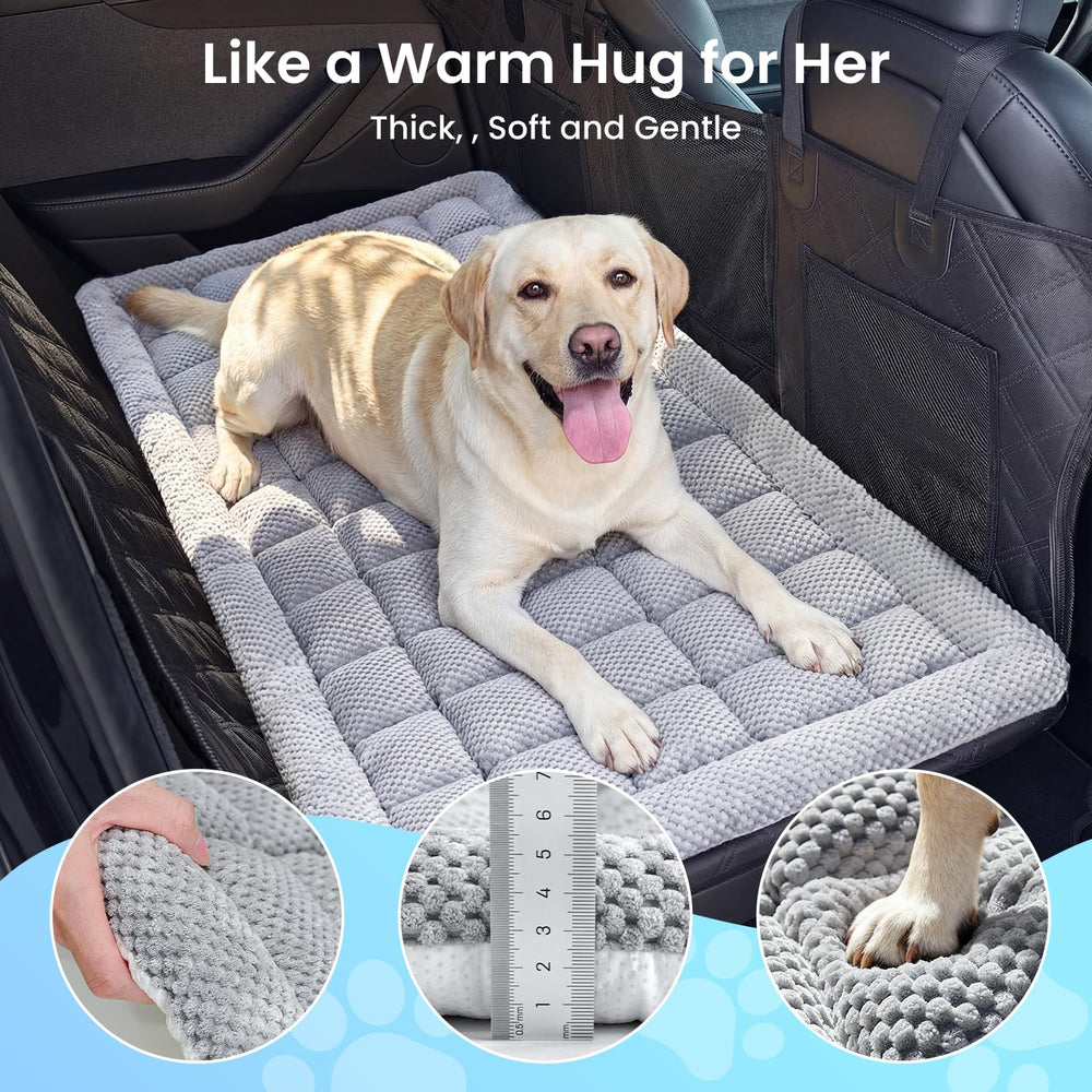 REEVAA dog bed mat anti-slip bottom keeps seat stable for smoother travels