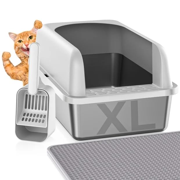 Refrze stainless steel litter box lid on for secure enclosure and spill protection.