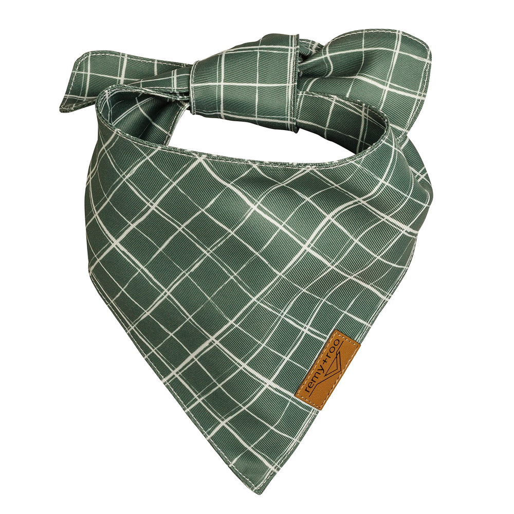 Remy+Roo cooling fabric keeps dogs comfortable in warm weather.
