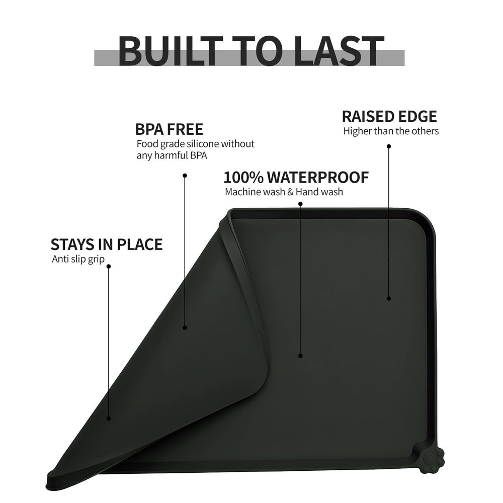 Reopet BPA-free silicone mat is easy to clean after meals.