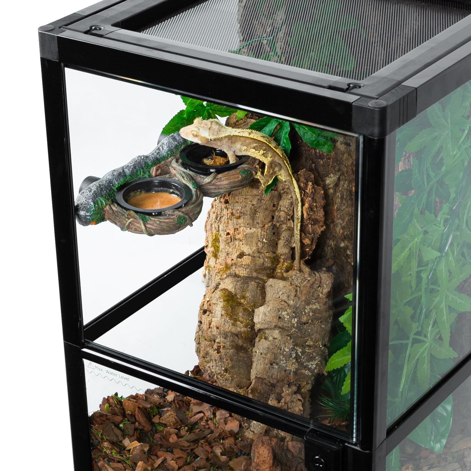 REPTI ZOO simulated trellis texture blends with terrarium décor