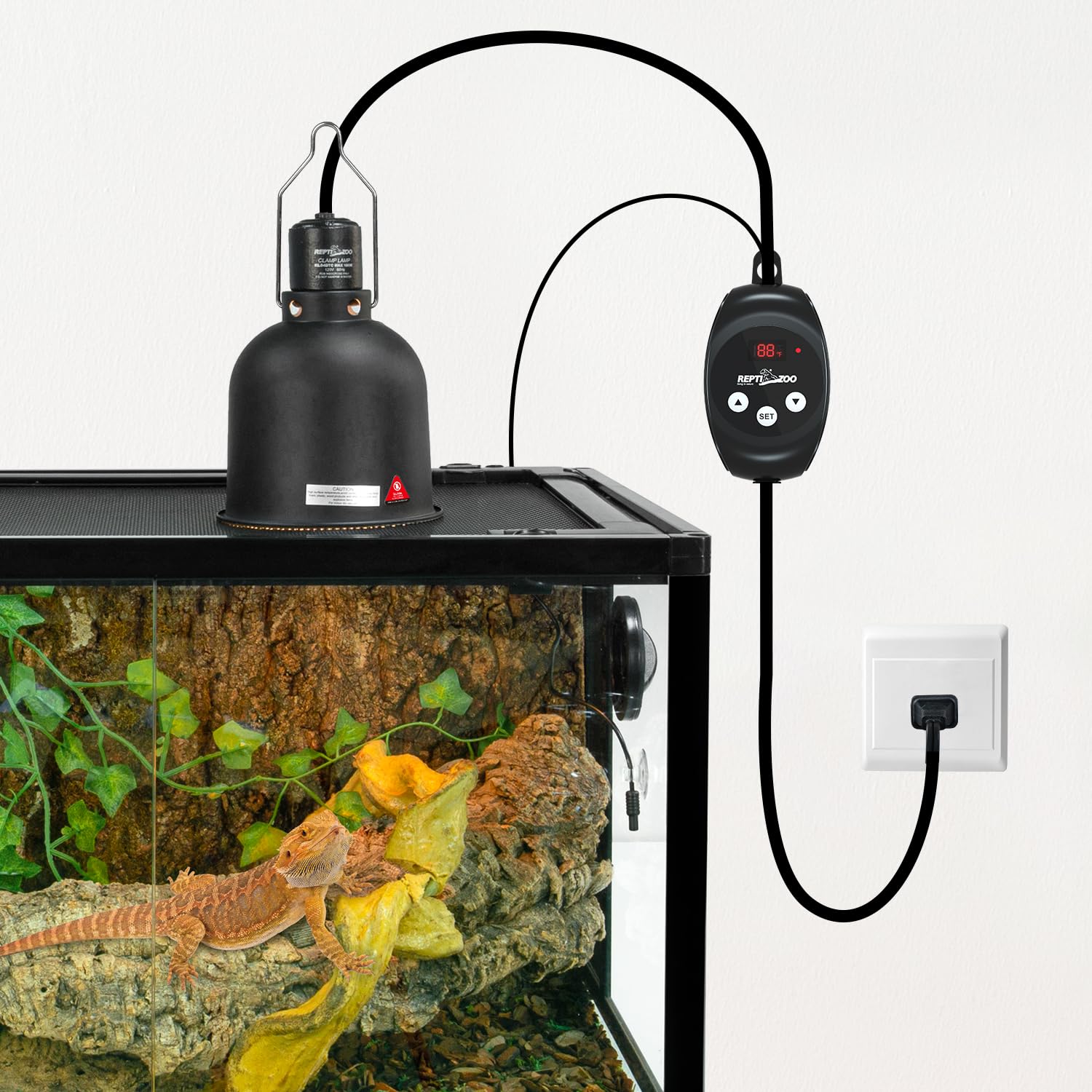 REPTI ZOO vented dome design promotes airflow and steady temperature.