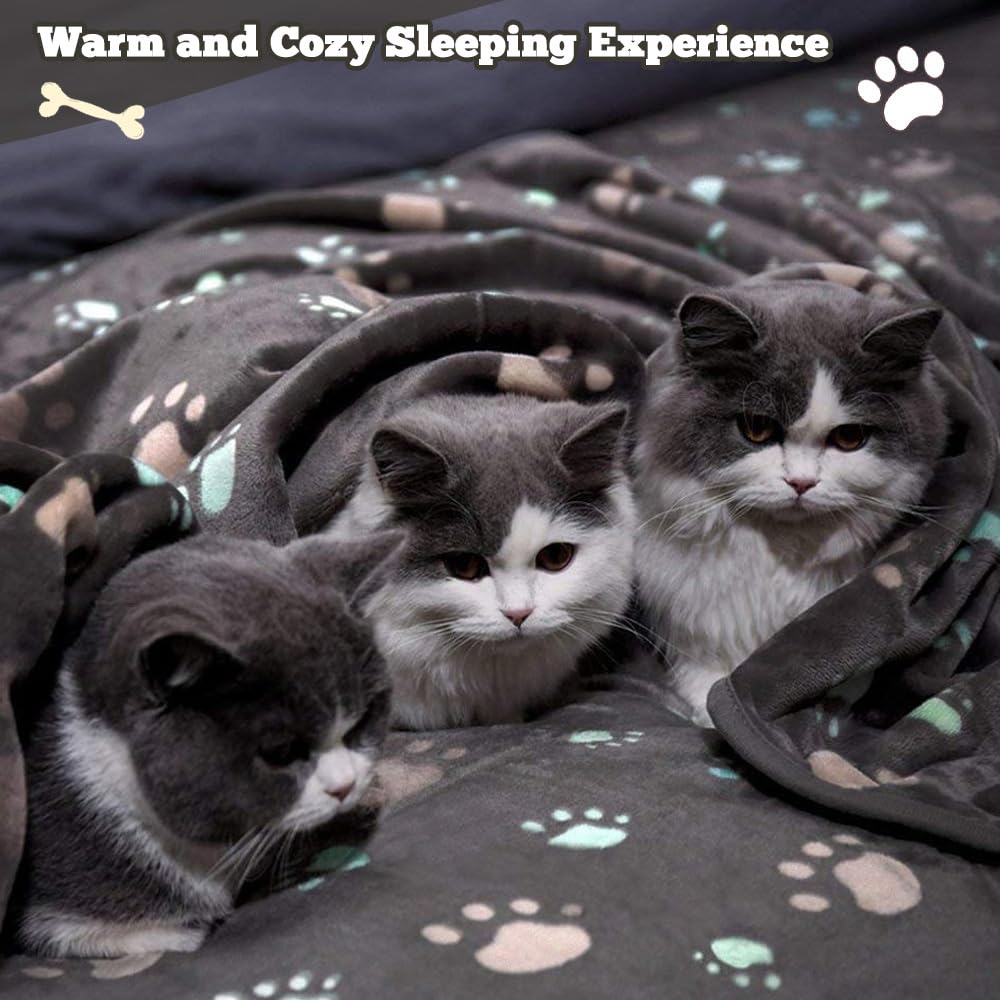 Retainbre fleece blanket soft fluffy warmth during naps or crate time.