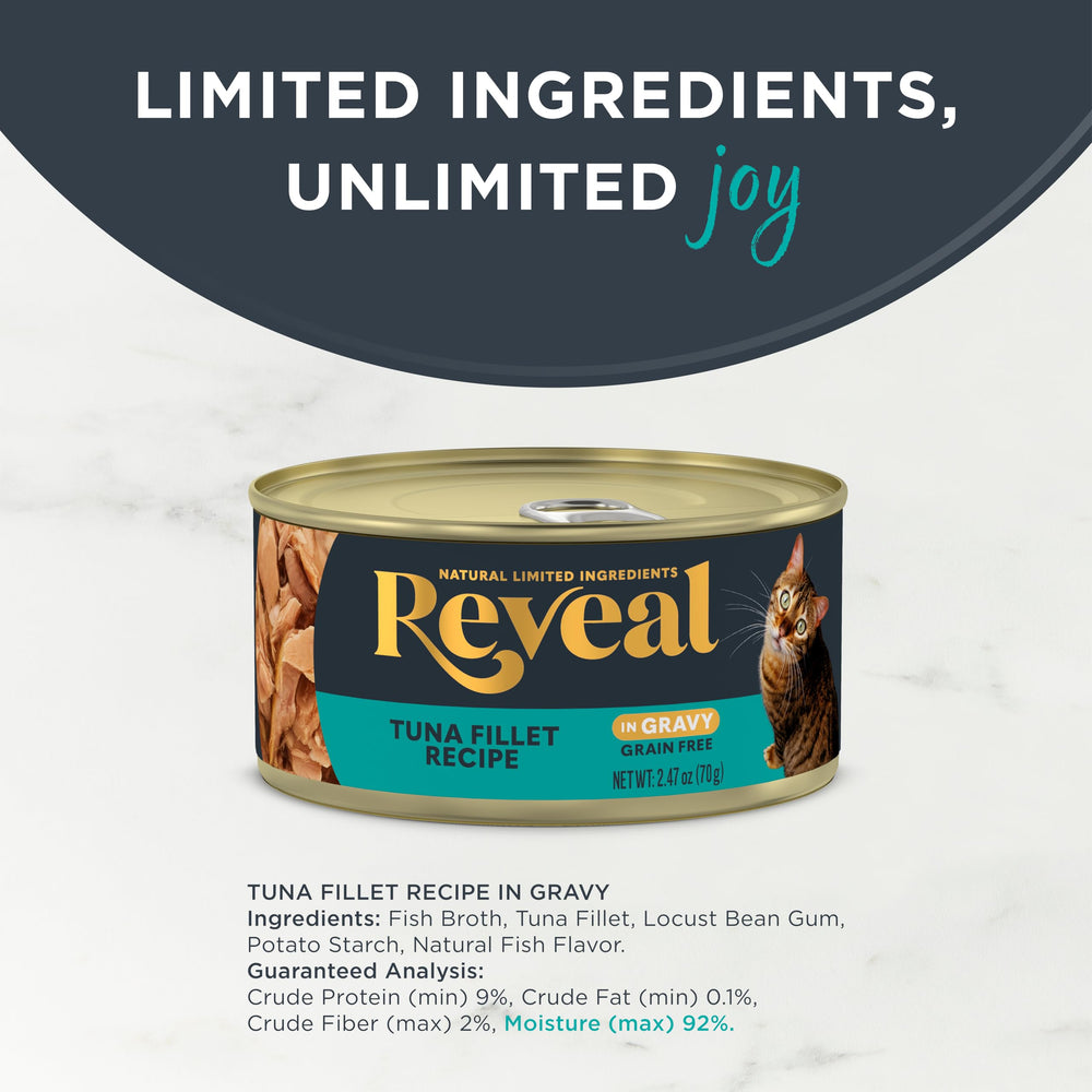Reveal cat food in gravy texture conveying hydration and flavor