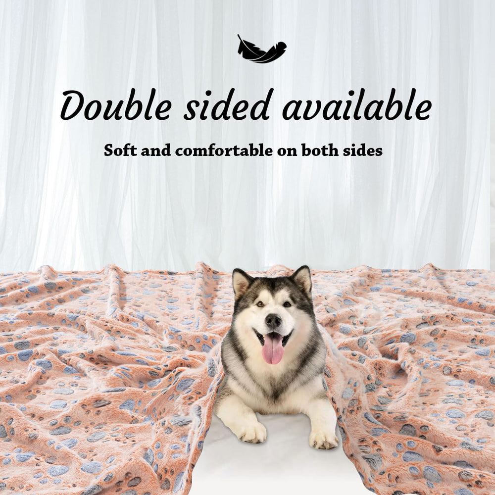 Rezutan dog blanket portable for car, kennel, sofa or camping use.