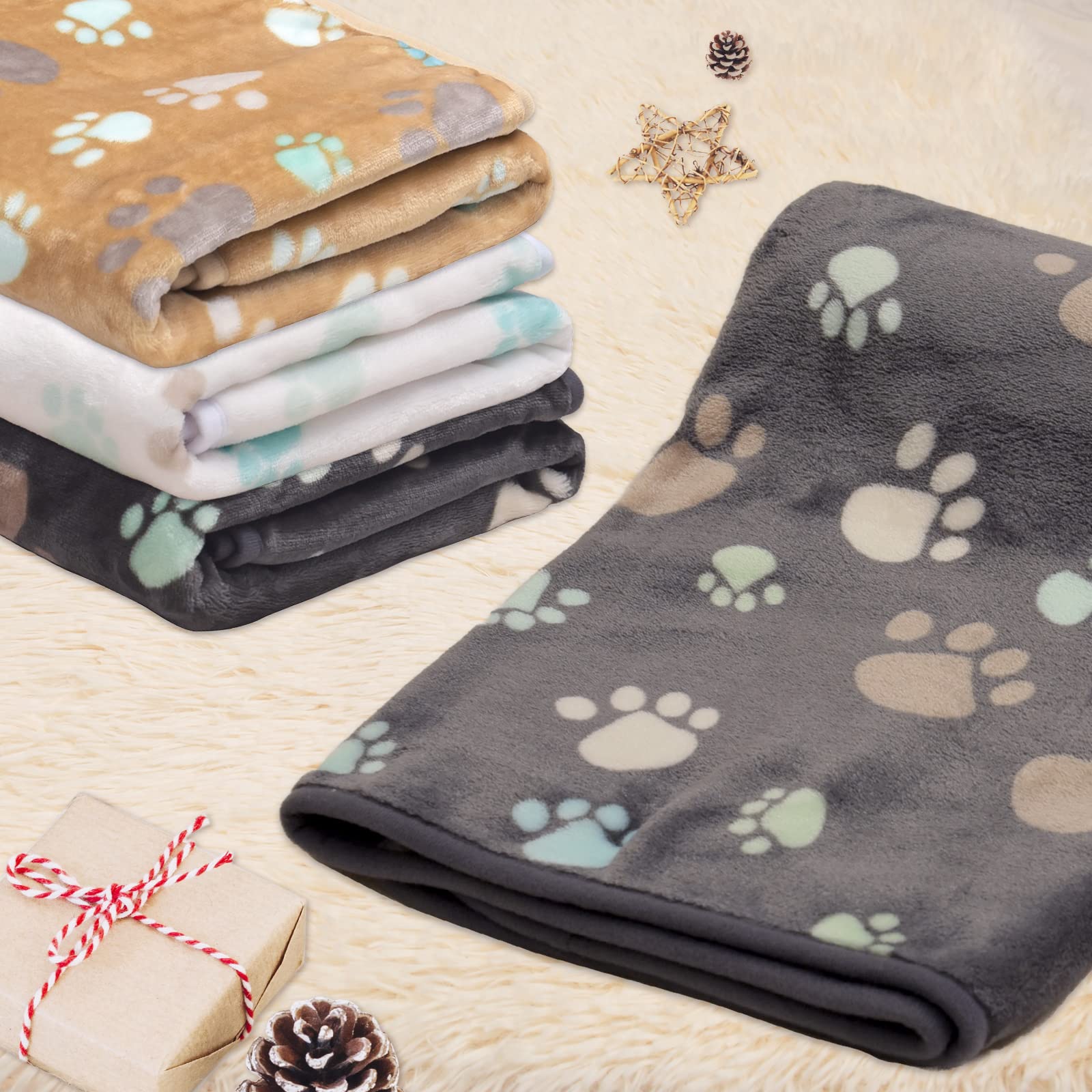 Rezutan dog blankets easy-care care cold wash, keeping fur manageable.