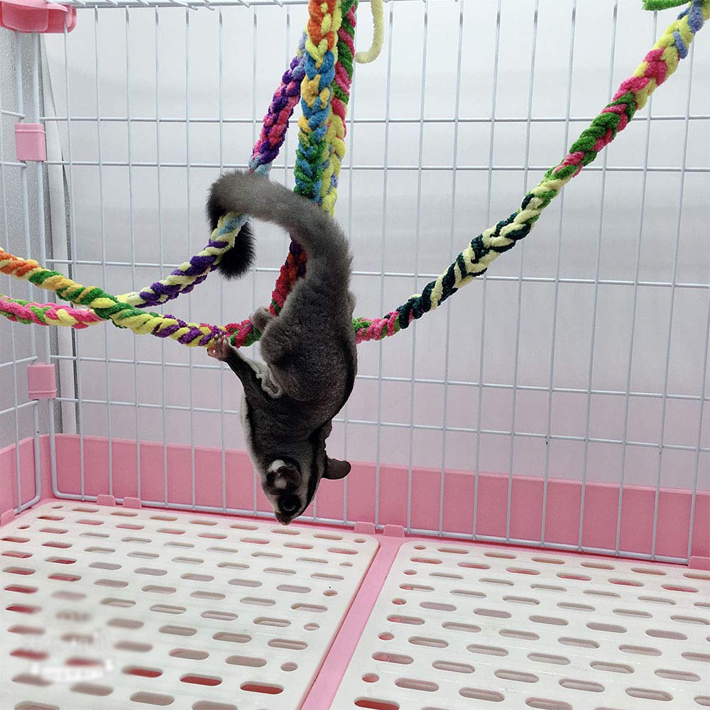 RIOUSSI climbing exercise rope promotes active play for small pets.