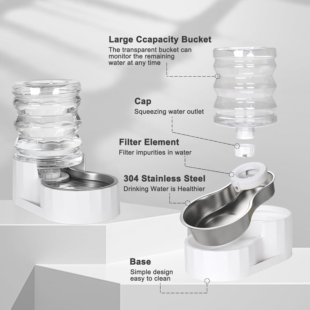 RIZZARI anti-tip base demonstrates stability to reduce spills during lively mealtimes.